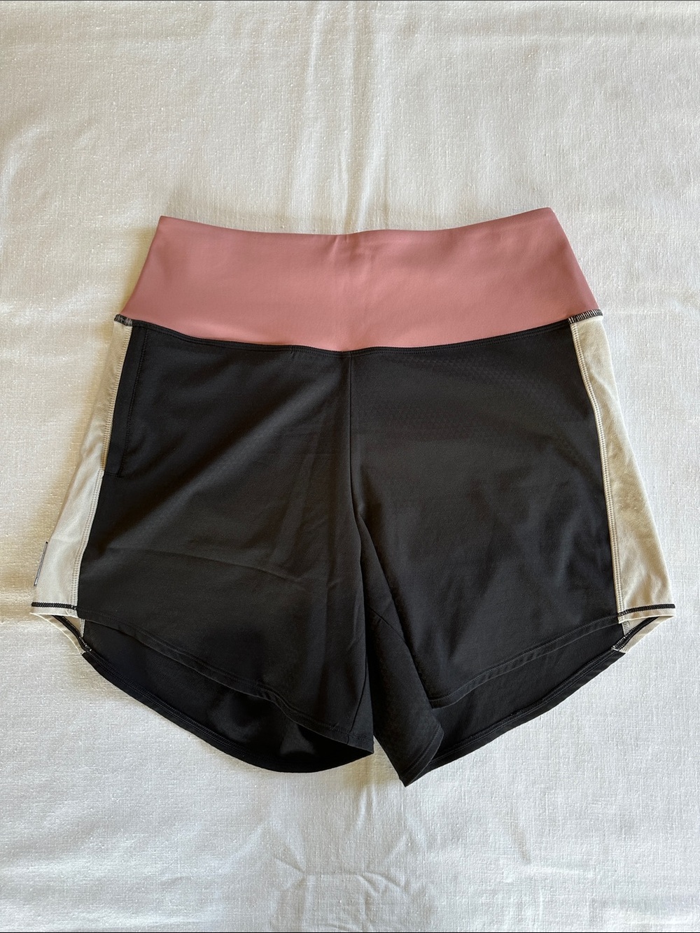oiselle High Rise Long Roga Shorts 6 Black Ivory Pink